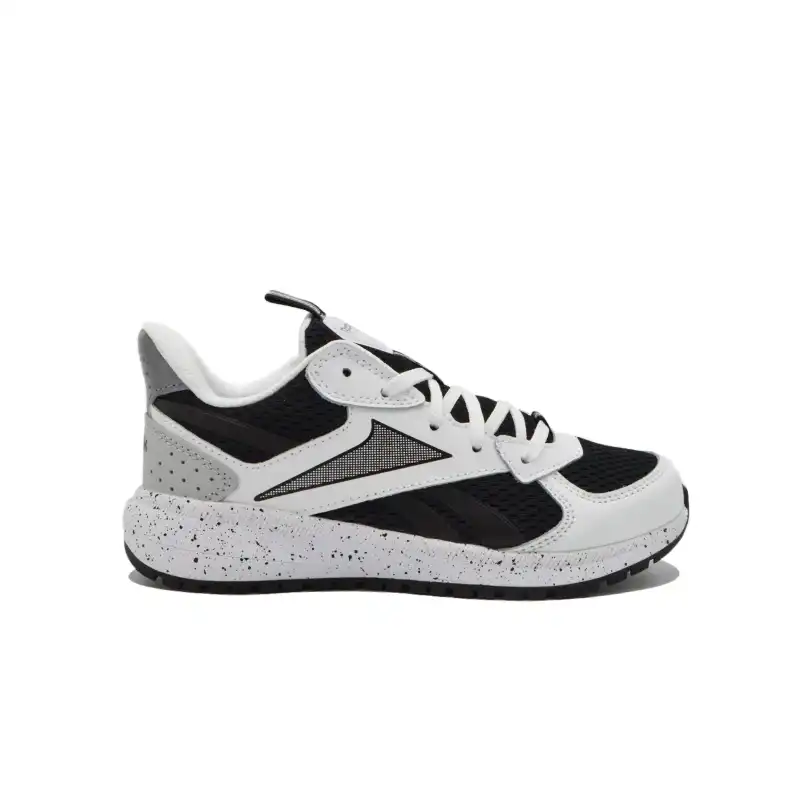100075256_A Reebok Road Supreme 4.0 – Image 1